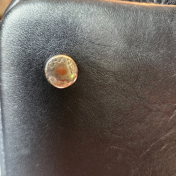 Chanel leather handbag - Picture 14 of 14